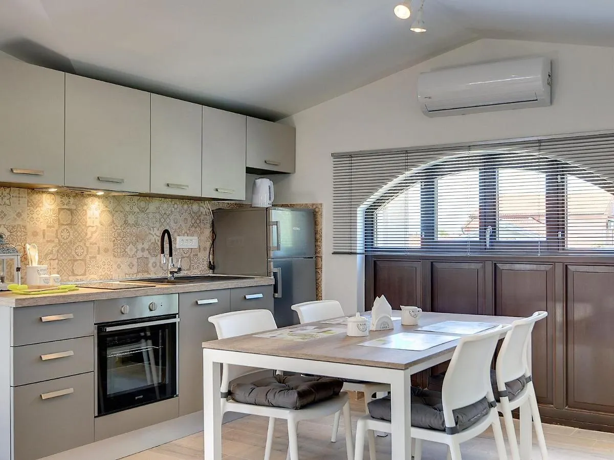 Modern Holiday Home In Medulin With Pool