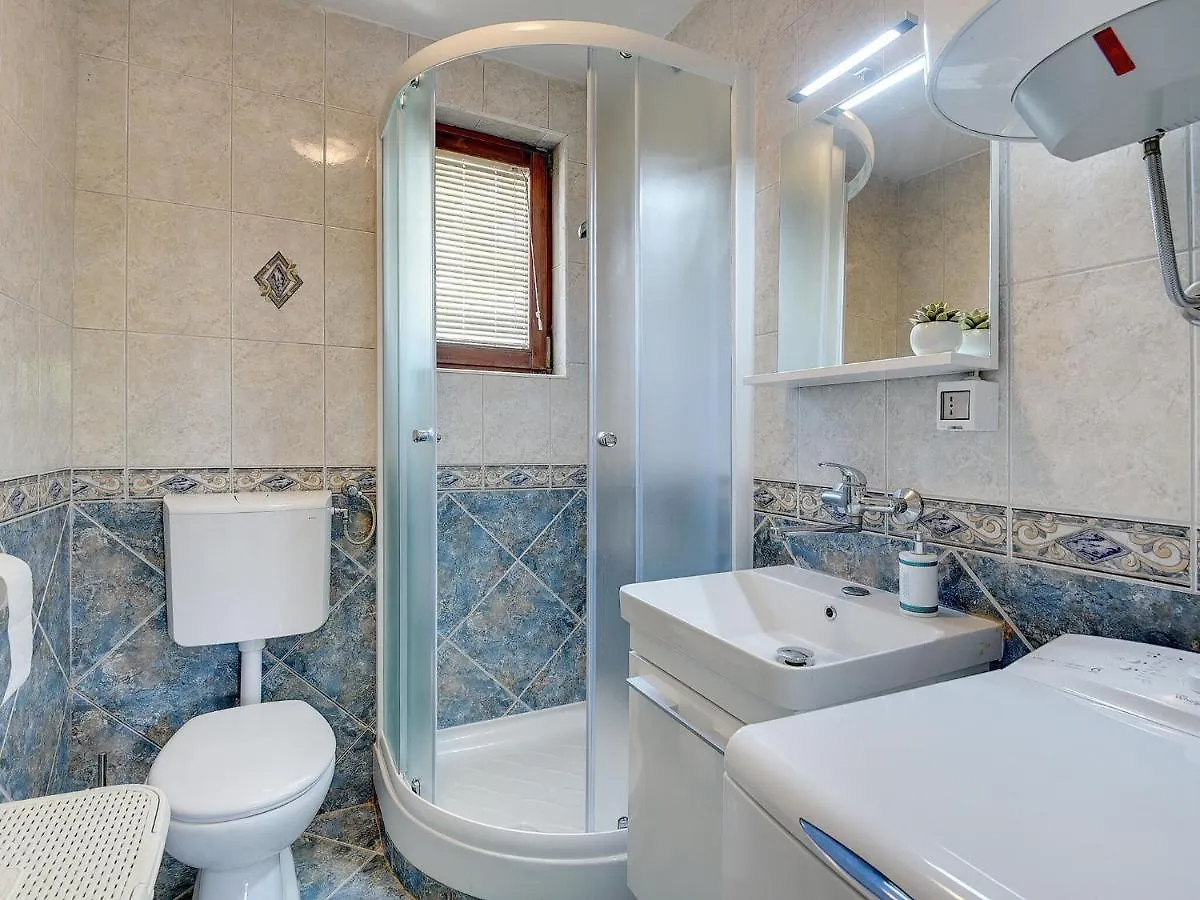 Modern Holiday Home In Medulin With Pool
